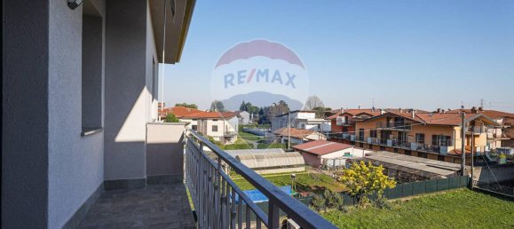 4-salle Appartement à Bottanuco, Italy No. 12829 25