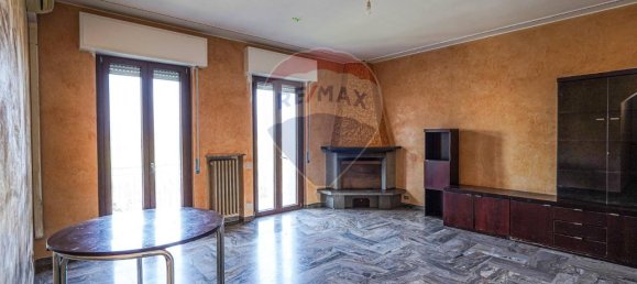 4-salle Appartement à Bottanuco, Italy No. 12829 6