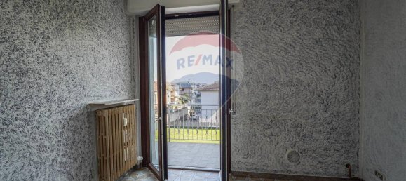 4-salle Appartement à Bottanuco, Italy No. 12829 27