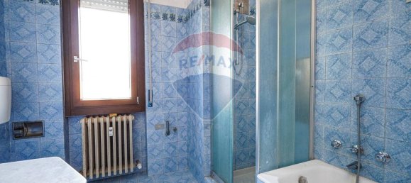 4-salle Appartement à Bottanuco, Italy No. 12829 20