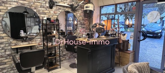 40m² Commercial property in Arthon, France No. 55369 2