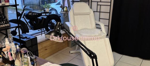 40m² Commercial property in Arthon, France No. 55369 10