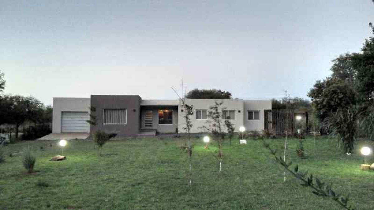 3 bedrooms House in Cordoba, Argentina No. 56316