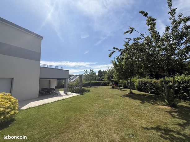 Casa T3 em Laval, France N.º 315972