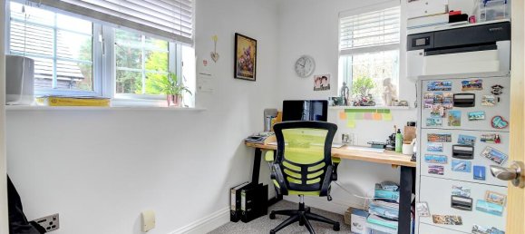 4 bedrooms House in Fleet, United Kingdom No. 10550 22