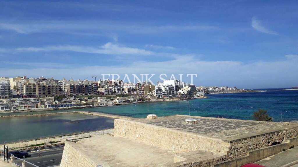3 bedrooms Apartment in Salina, Malta No. 10996