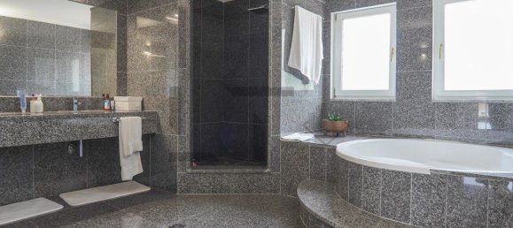 5 Schlafzimmer Haus in Ferragudo, Portugal, Nr. 284429 38