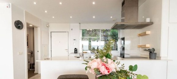 Villa de 3 dormitorios en Estepona, Spain No. 57754 3