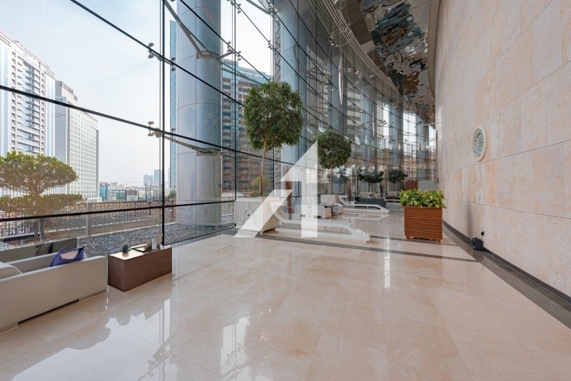 Oficina en Dubai, UAE 415.6 m² No. 55688