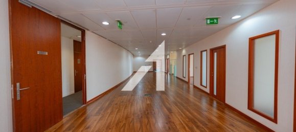 Oficina en Dubai, UAE 415.6 m² No. 55688 12