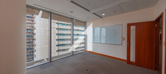 Oficina en Dubai, UAE 415.6 m² No. 55688 5