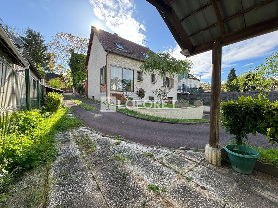 3 bedrooms House in Vitry-sur-Seine, France No. 177518