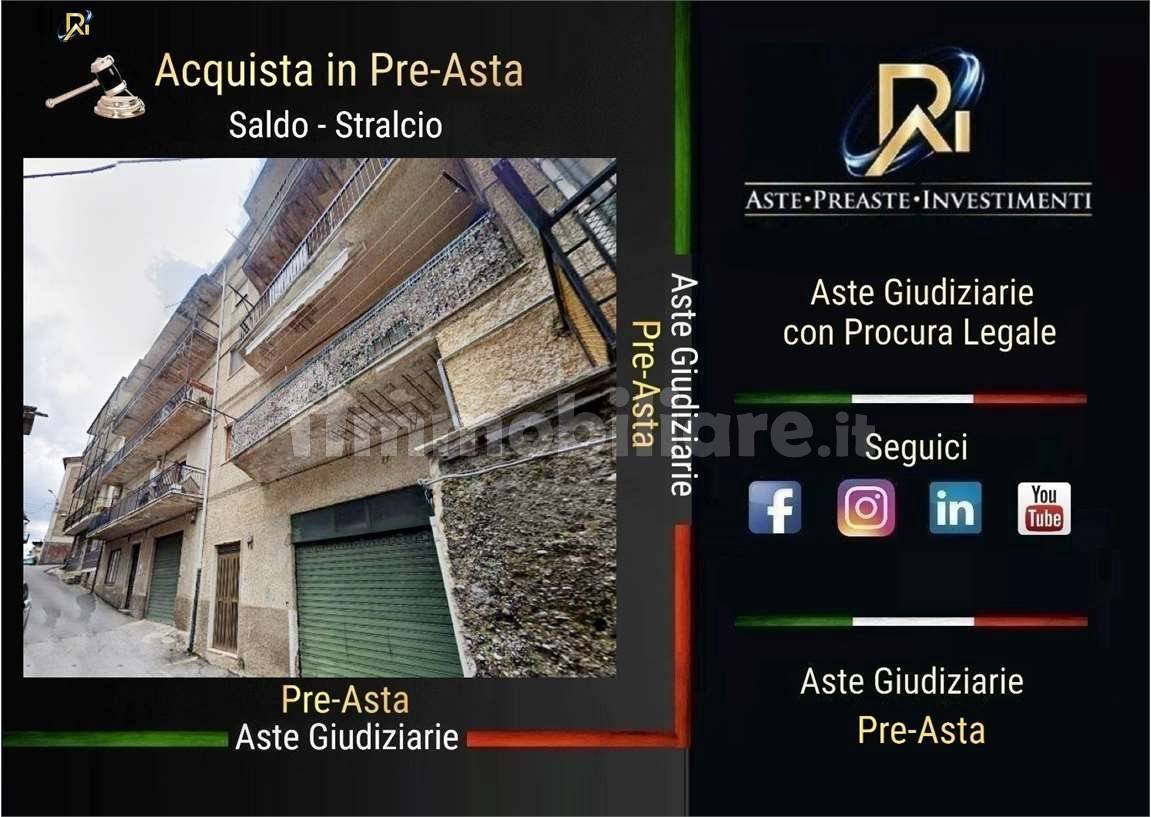 Квартира с 6 спальнями в Казали дель Манко, Италия № 186398