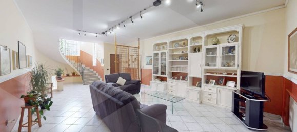5-Zimmer Villa in Acerra, Italy, Nr. 20493 3