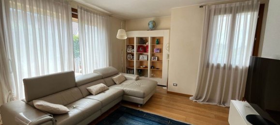 8 rooms Penthouse in Vigonza, Italy No. 269957 2