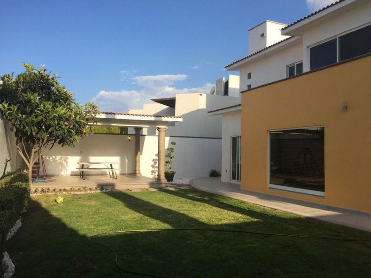 4 bedrooms House in Queretaro, Mexico No. 164551