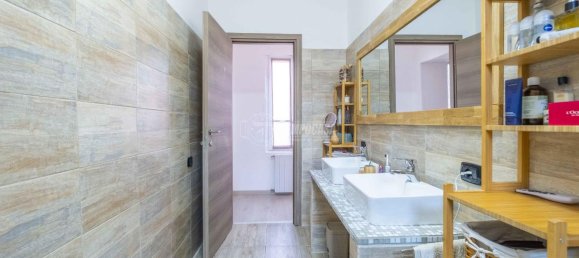 Villa de 5 habitaciónes en Vicolungo, Italy No. 114436 24