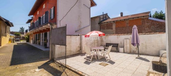 Villa de 5 habitaciónes en Vicolungo, Italy No. 114436 2