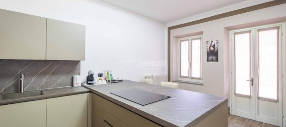 Villa de 5 habitaciónes en Vicolungo, Italy No. 114436 11