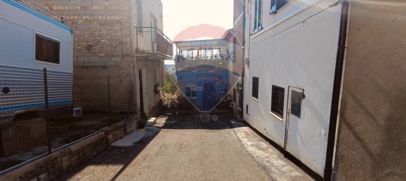 3 Schlafzimmer Haus in Castel Frentano, Italy, Nr. 275152 45