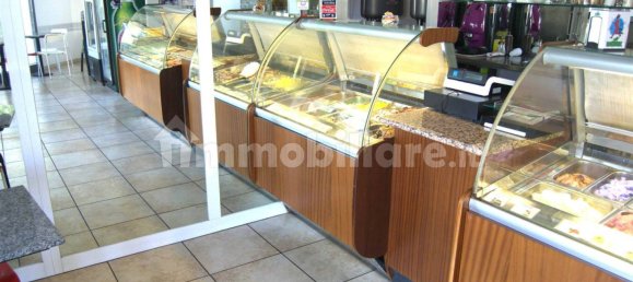 2-salle Propriété commerciale à Sesto Fiorentino, Italy No. 41433 4