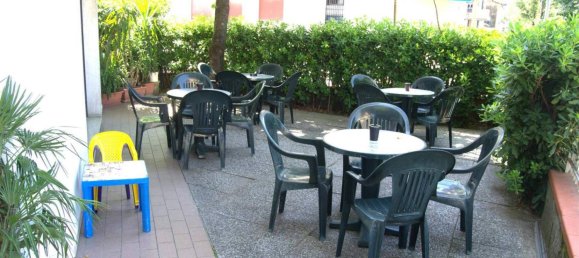 2-salle Propriété commerciale à Sesto Fiorentino, Italy No. 41433 8