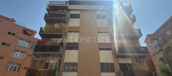 Apartamento de 3 dormitorios en Rome, Italy No. 365005 2