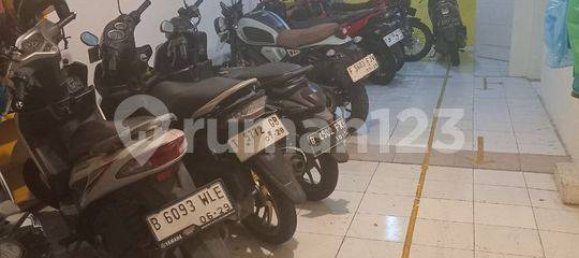 40 Schlafzimmer Haus in Beji, Indonesia, Nr. 2488 8