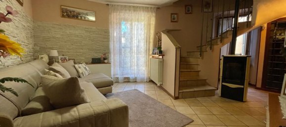 Casa de 4 habitaciónes en Galbiate, Italy No. 138374 3