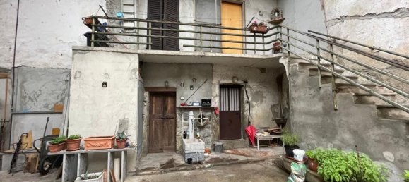 Casa de 4 habitaciónes en Galbiate, Italy No. 138374 30
