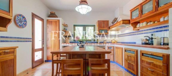 3 Schlafzimmer Villa in Mellieha, Malta, Nr. 10237 3
