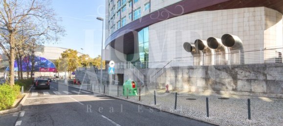 3 bedrooms Duplex in Lisbon, Portugal No. 136810 30