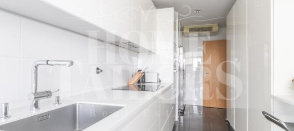 3 bedrooms Duplex in Lisbon, Portugal No. 136810 12