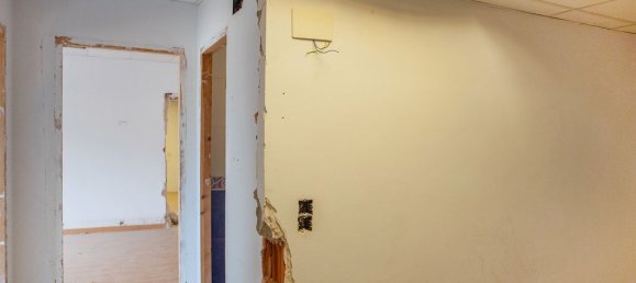 Armazém em La Muela, Spain 560 m² N.º 67645 18