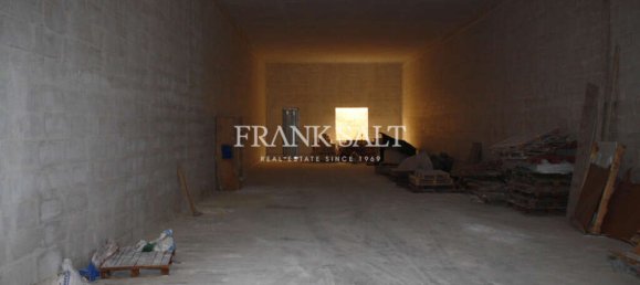 Lagerhaus in Mqabba, Malta 300m², Nr. 12589 3
