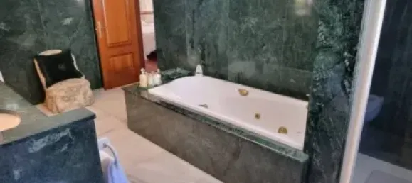 4 غرف نوم فيلا في Fuengirola, Spain رقم 135602 16