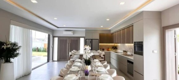 7 bedrooms House in Pattaya, Thailand No. 27485 17