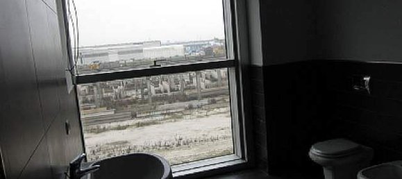 65m² Office in Pisa, Italy No. 88109 6