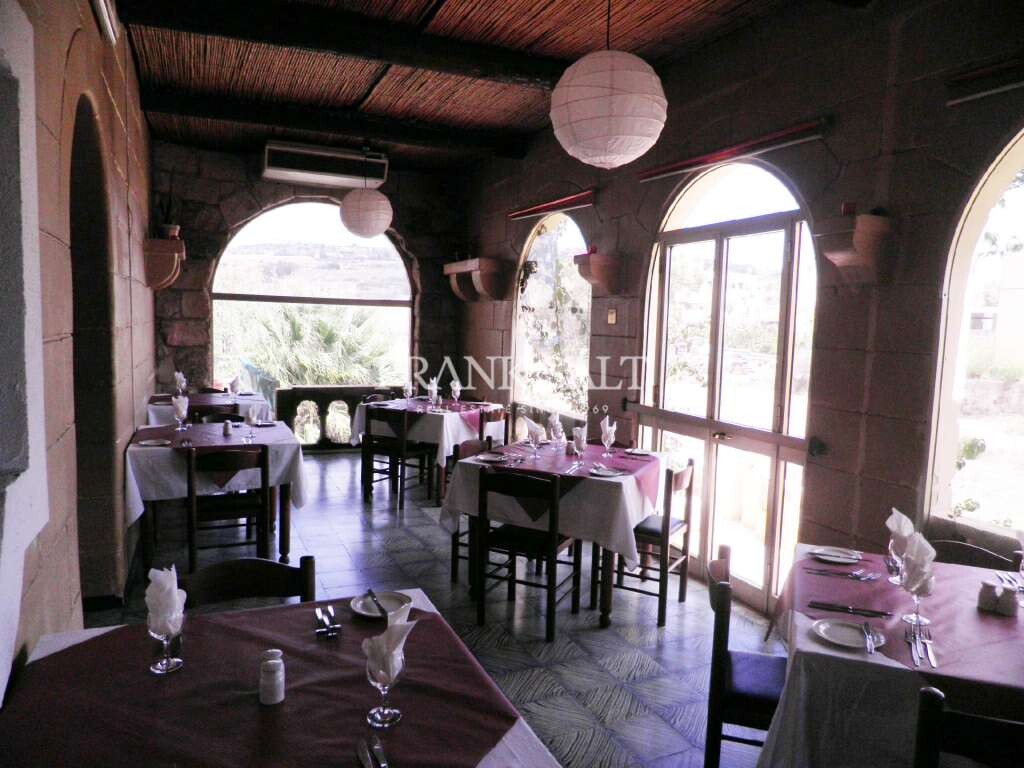  مقهى / مطعم في Victoria, Malta 127متر مربع رقم 13527