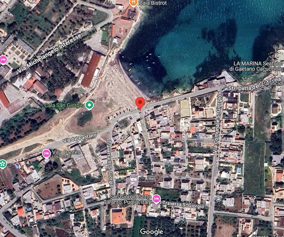 Квартира с 6 спальнями в Бари, Италия № 41131