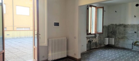 14 rooms Apartment in Pistoia, Italy No. 213529 16