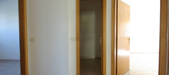 3 غرف نوم شقة في San Giustino, Italy رقم 13543 14