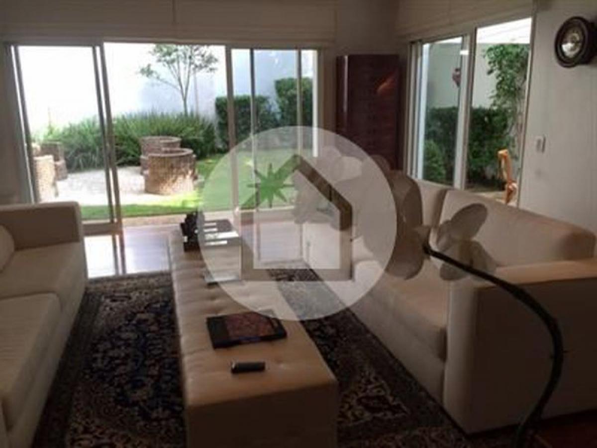 Дом с 4 спальнями в Сан-Паулу, Бразилия № 543929