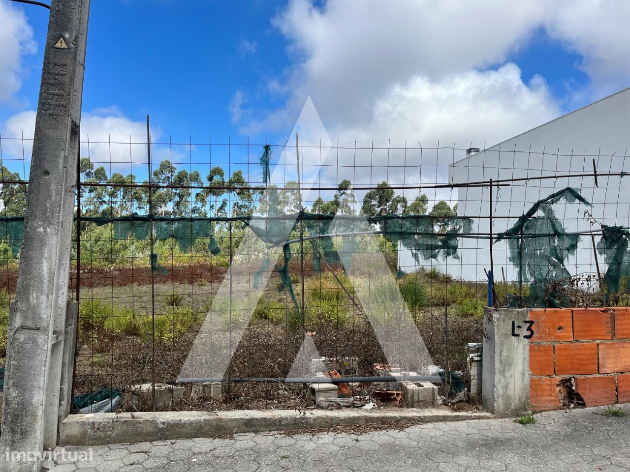 224m² Land in Aveiro, Portugal No. 93231