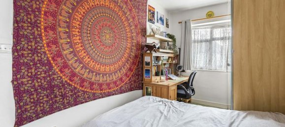 6 bedrooms House in Hounslow, United Kingdom No. 8476 12