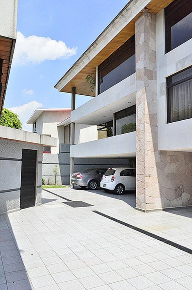 Casa de 8 dormitorios en Naucalpan de Juárez, Mexico No. 213121