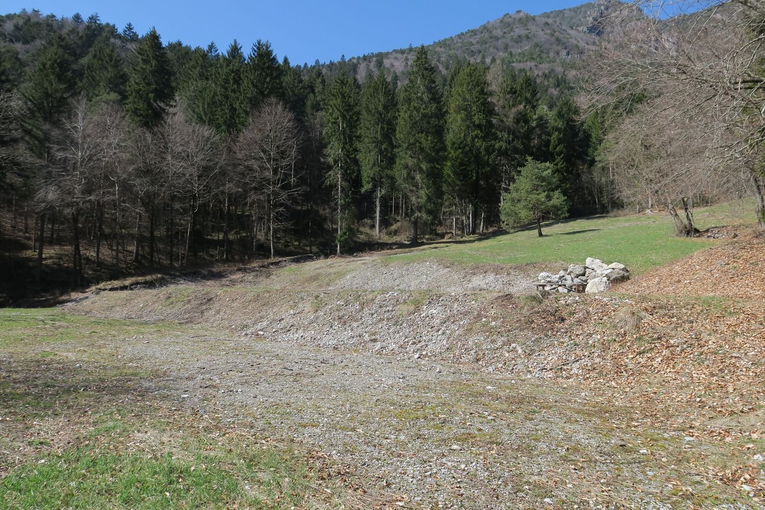 Terreno en Ledro, Italy 13495 m² No. 49578