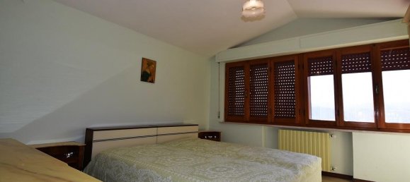 Apartamento de 5 habitaciónes en Amandola, Italy No. 105368 15