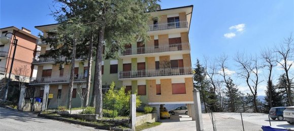 Apartamento de 5 habitaciónes en Amandola, Italy No. 105368 4