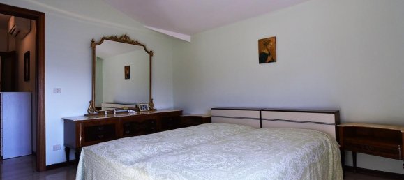 Apartamento de 5 habitaciónes en Amandola, Italy No. 105368 10